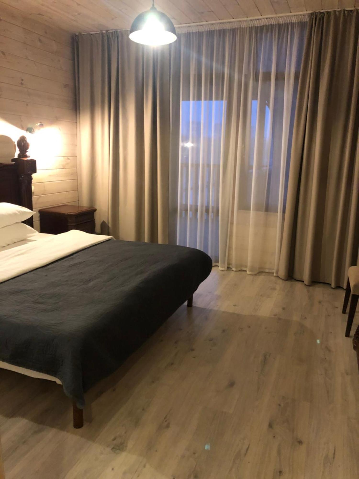 Hotel Fregat Kyiv Exterior photo