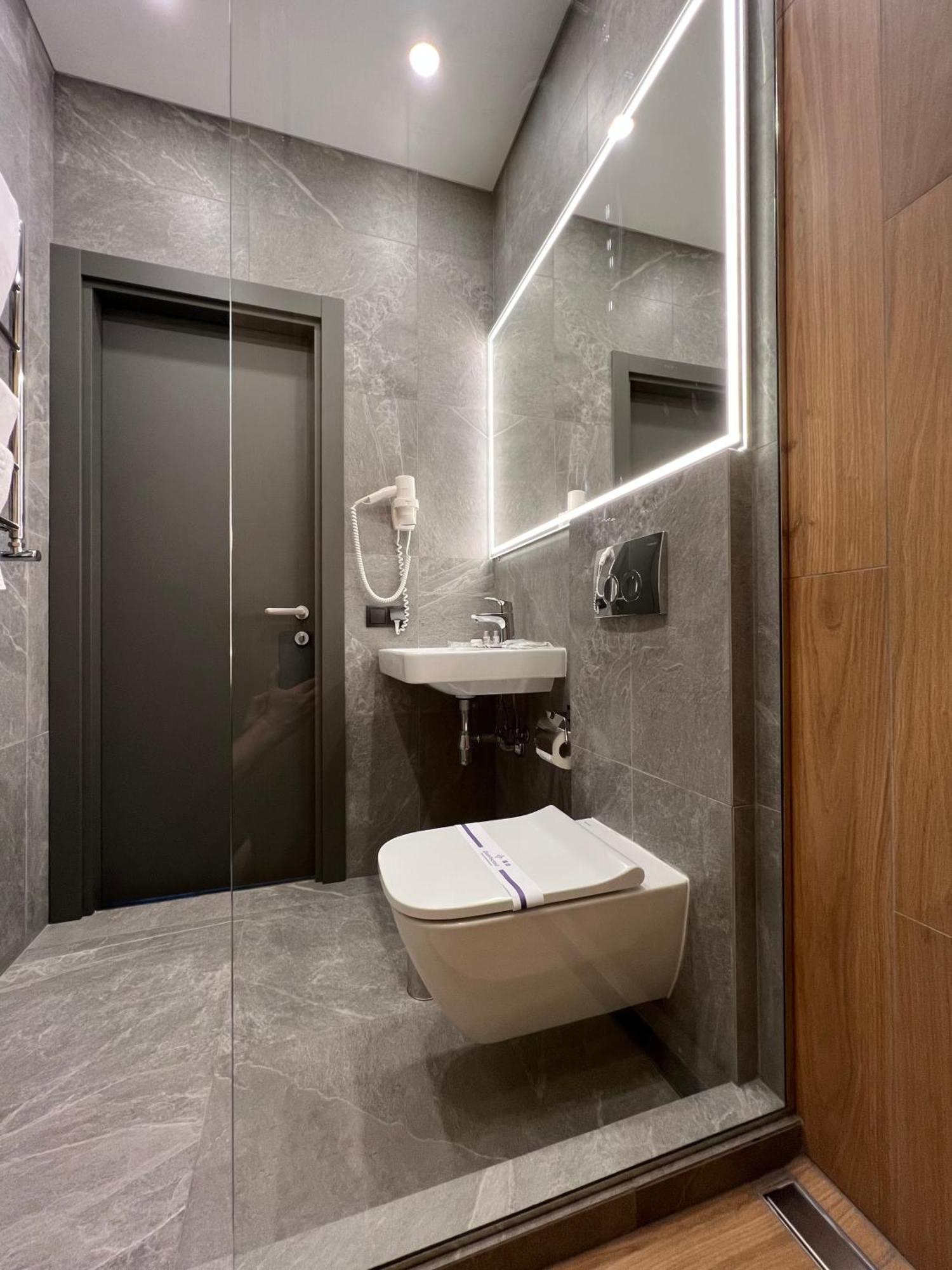 Hotel Fregat Kyiv Exterior photo