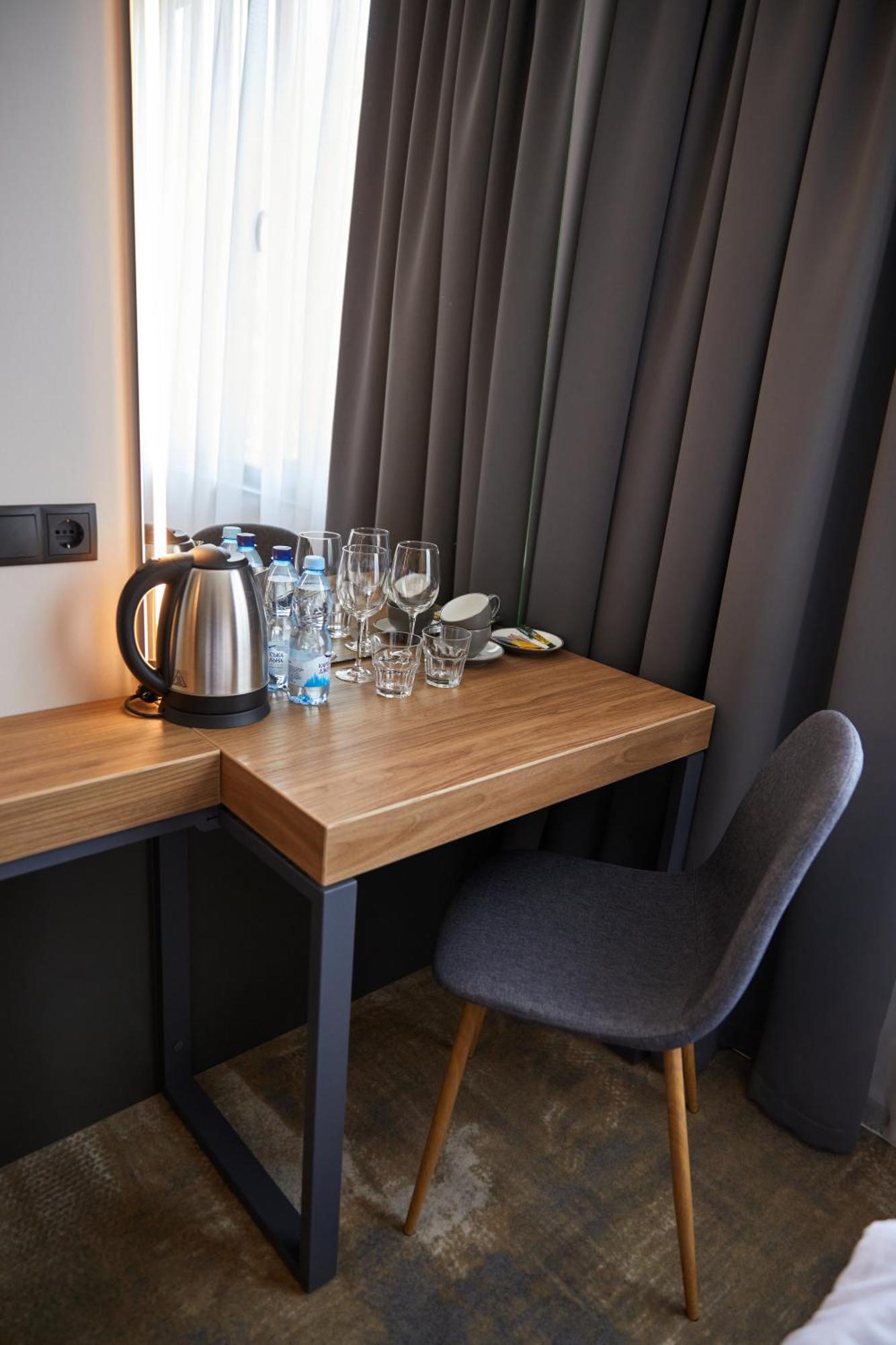 Hotel Fregat Kyiv Exterior photo