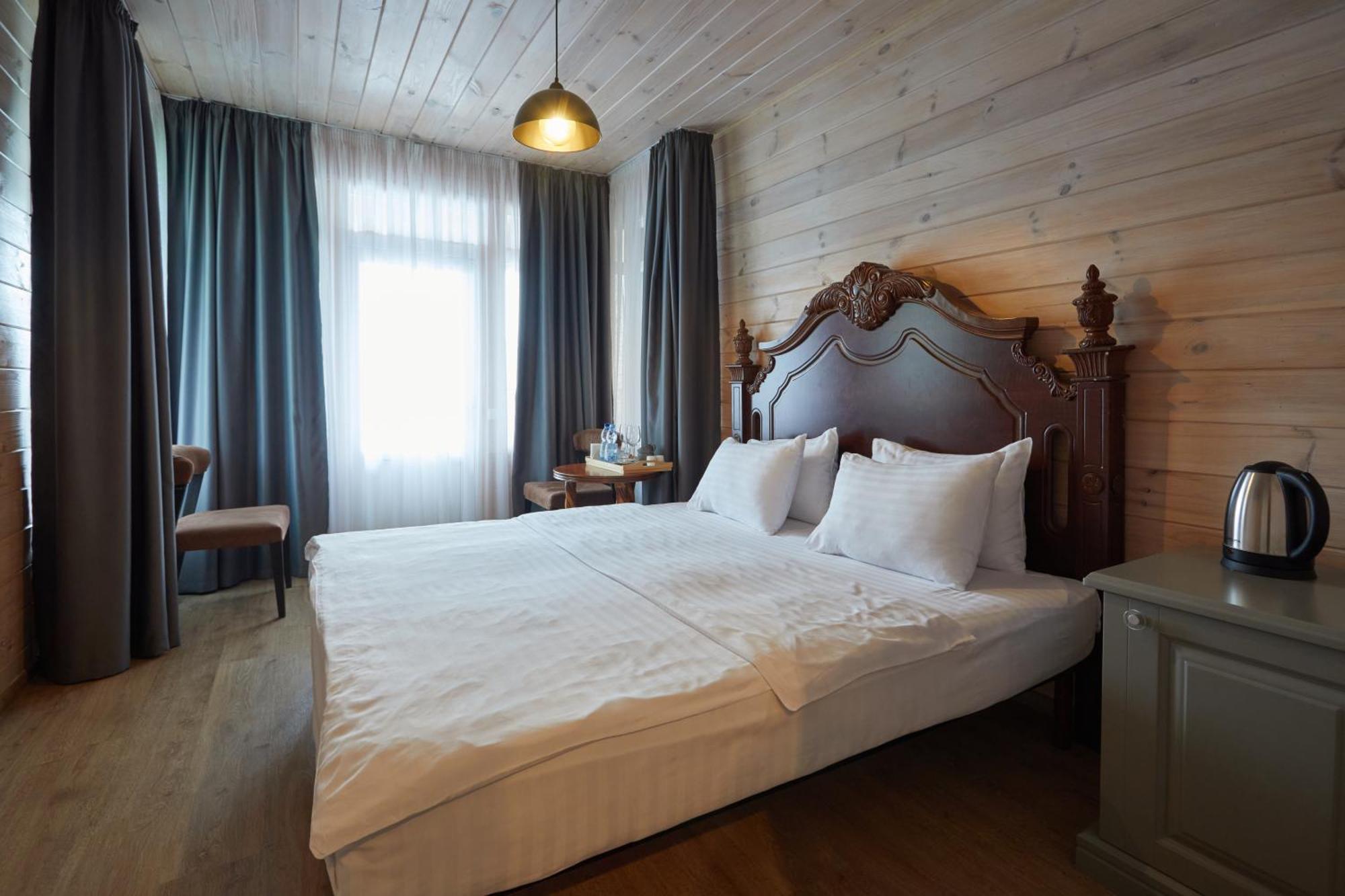 Hotel Fregat Kyiv Exterior photo