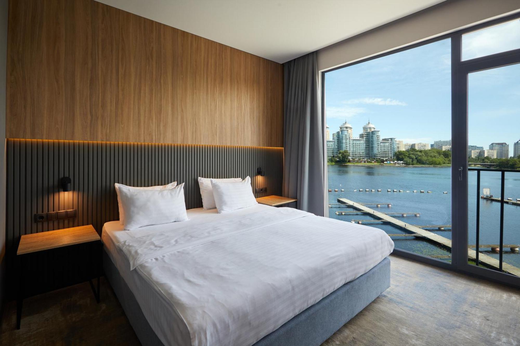 Hotel Fregat Kyiv Exterior photo